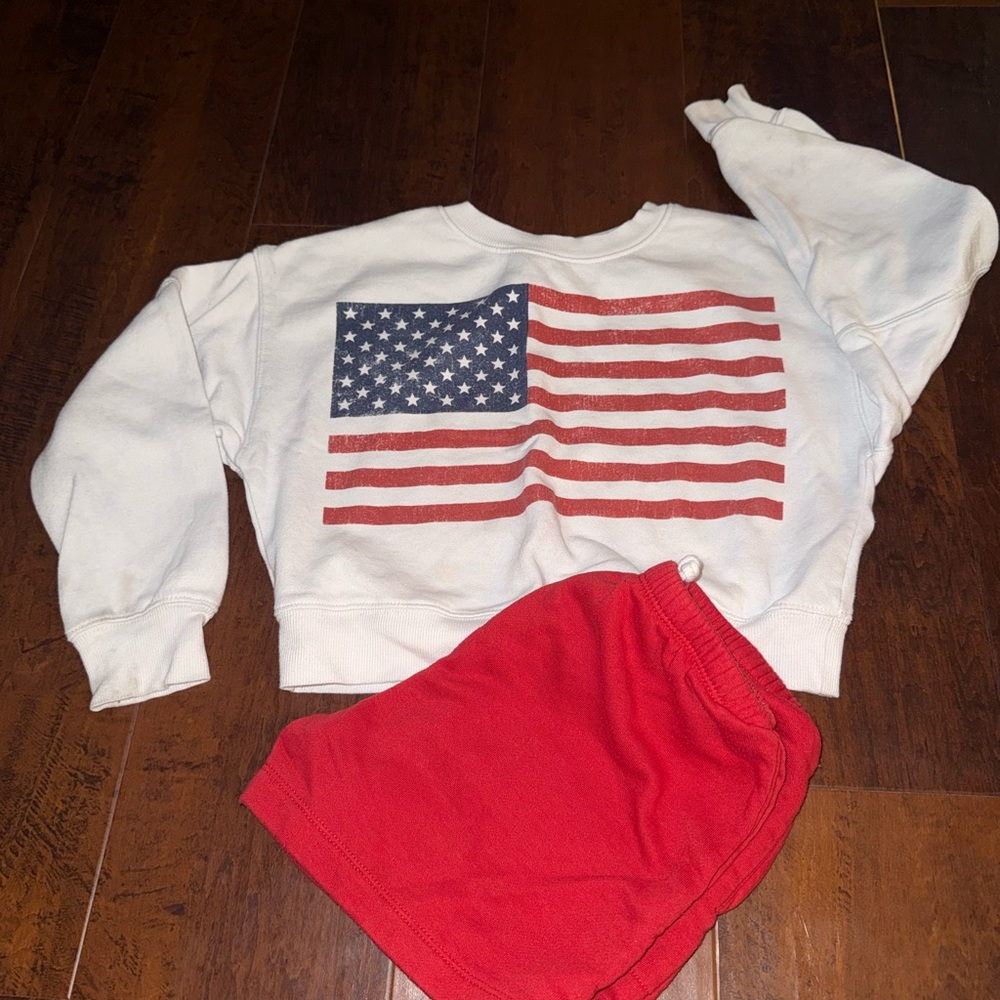 White Crewneck Sweatshirt with American Flag Graphic